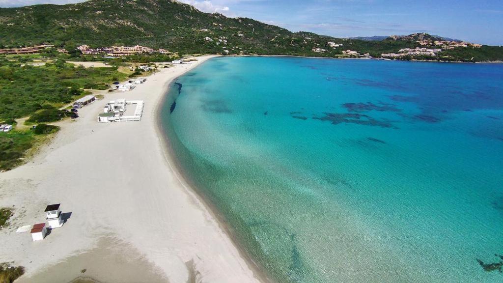 Appartamento Cala Reale, Piano Terra Marinella  Kültér fotó
