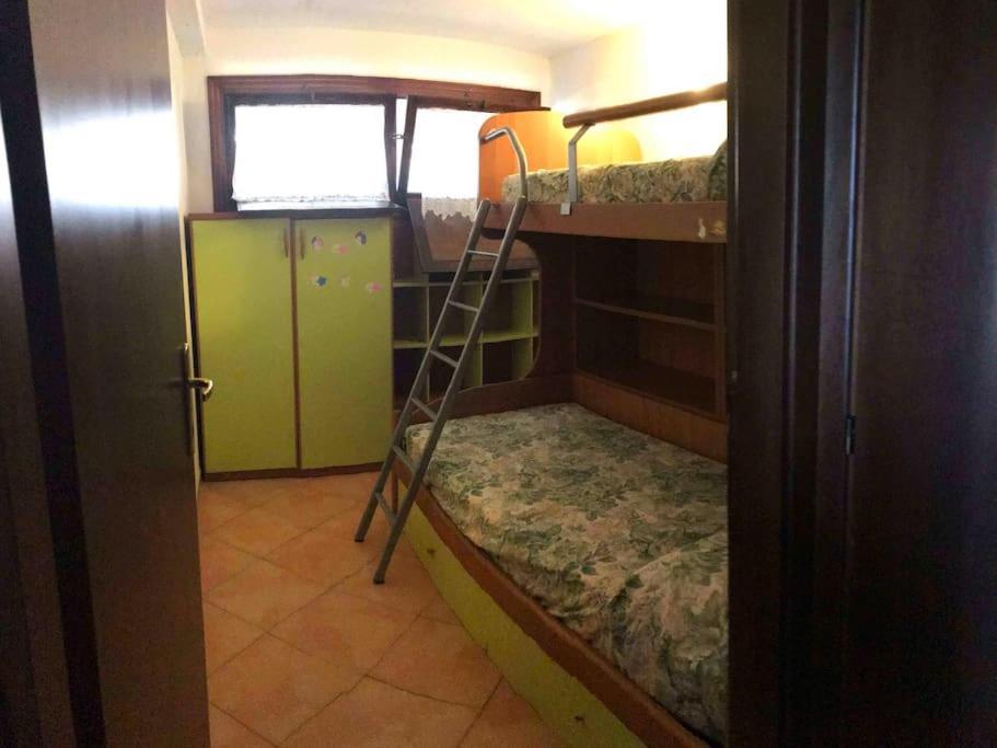 Appartamento Cala Reale, Piano Terra Marinella  Kültér fotó